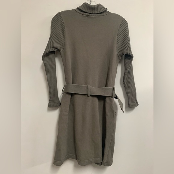 Lili Gaufrette Belted Dress - Picture 2 of 8